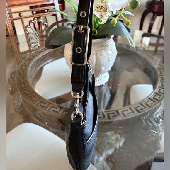 🖤🖤VINTAGE COACH BLACK GLOVE LEATHER LEGACY DEMI HOBO BAG!🖤🖤 - Picture 4 of 9